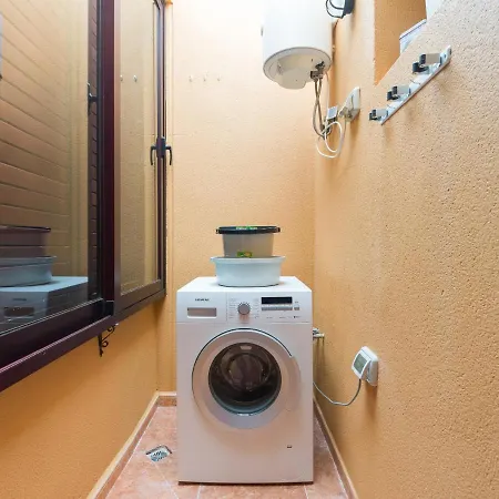 Apartamento Ava Con Terraza Y Piscina Daire *